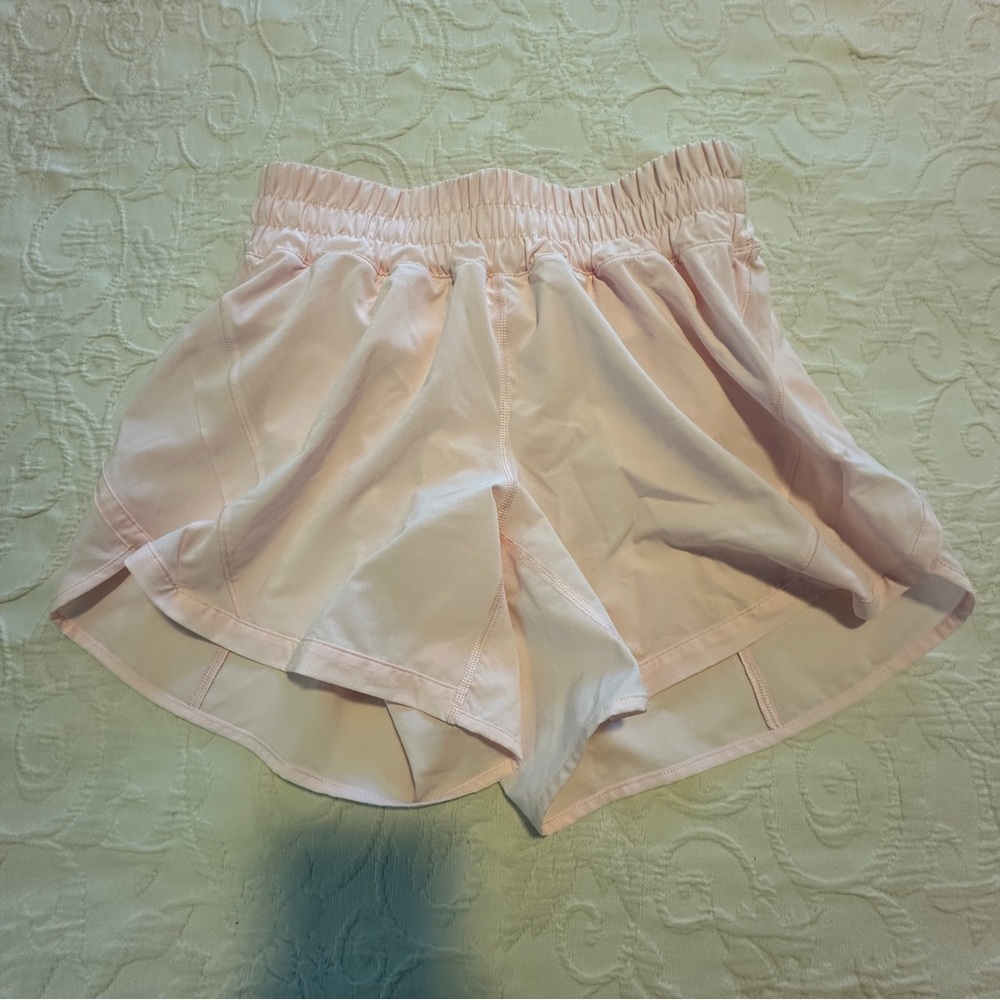 NWOTlululemon athletica Light Pink Women's Flow Running Shorts